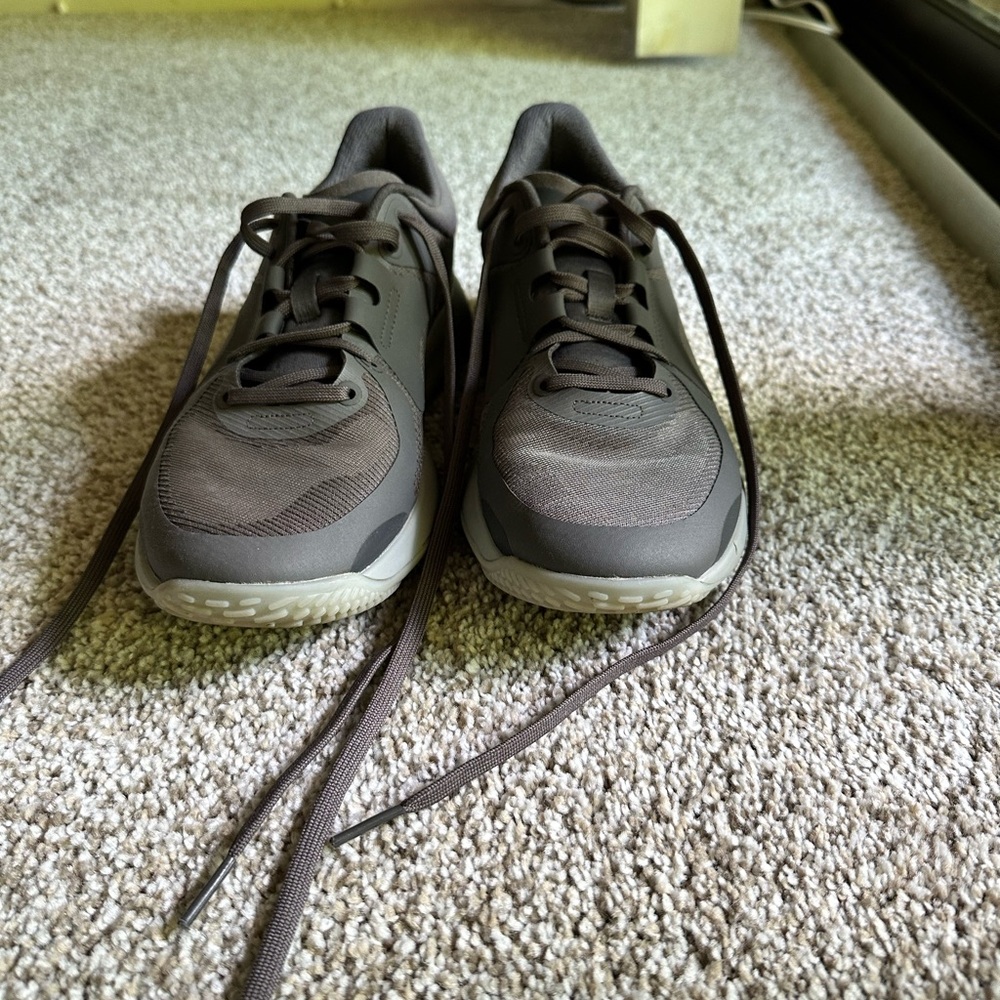Lululemon Women's Strongfeel Training Shoe size 8.5